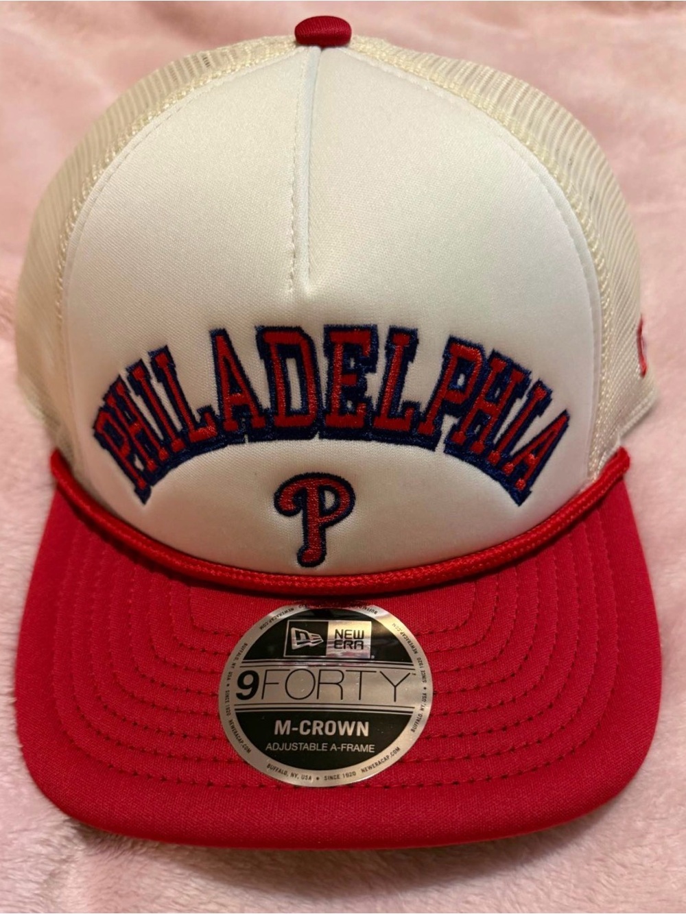 New Era Philadelphia Phillies Mesh Cap - White & Red